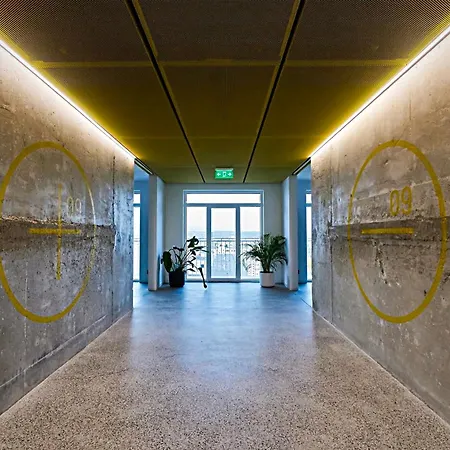 Axiom - Zenith Iv - Netflix, Hbo, Champagne Apartmán