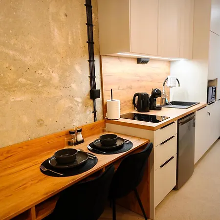 Axiom - Zenith Iv - Netflix, Hbo, Champagne Apartmán